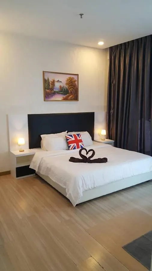 Apartment The Wave 3 Rooms & 2 Bath Condo - Near Jonker Malacca