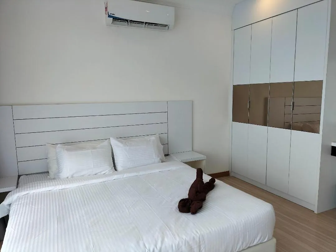 The Wave 3 Rooms & 2 Bath Condo - Near Jonker Malacca