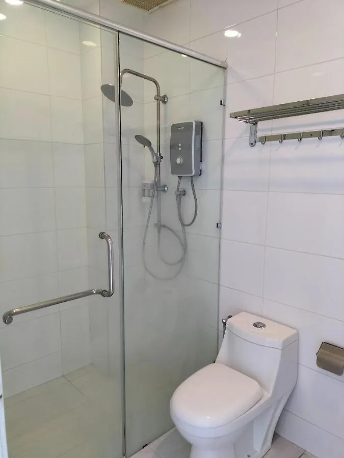 Apartment The Wave 3 Rooms & 2 Bath Condo - Near Jonker Malacca